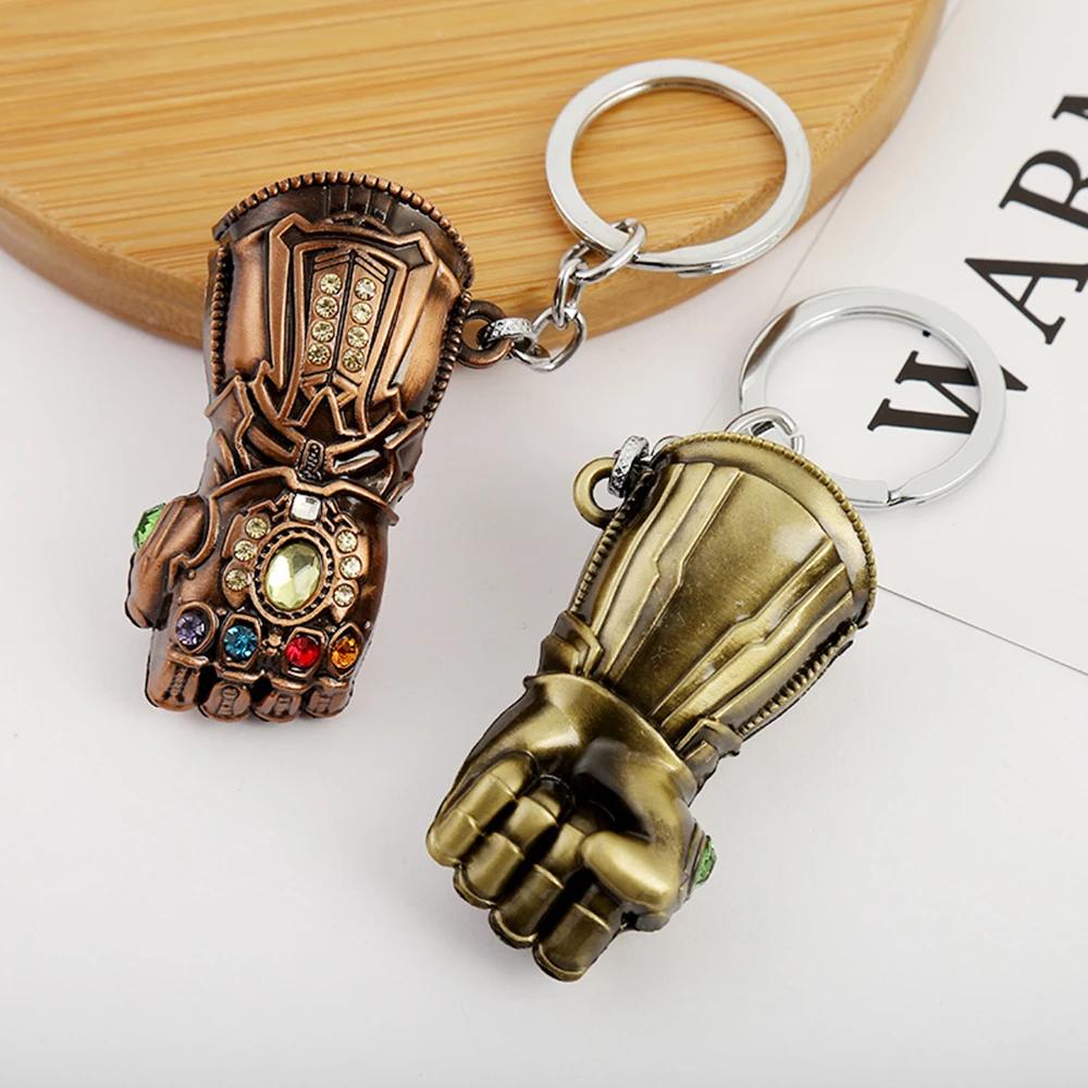 _ Металлические перчатки модели игрушки танос Косплей экшн-фигурки кулон | Спорт