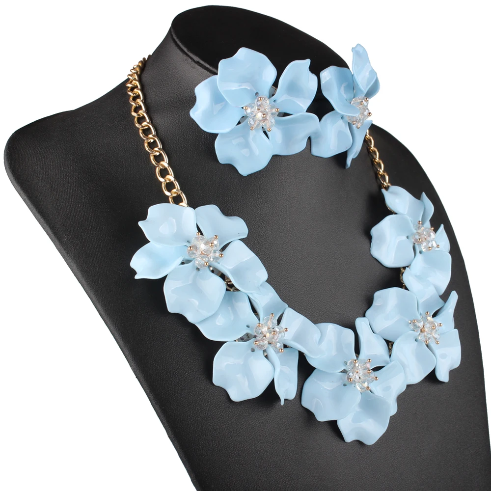 Женский комплект из колье и серёг с кристаллами | Украшения аксессуары