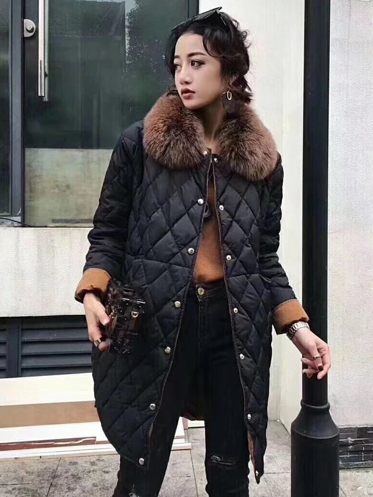 Зимнее женское пальто на утином пуху с воротником из натурального Лисьего меха