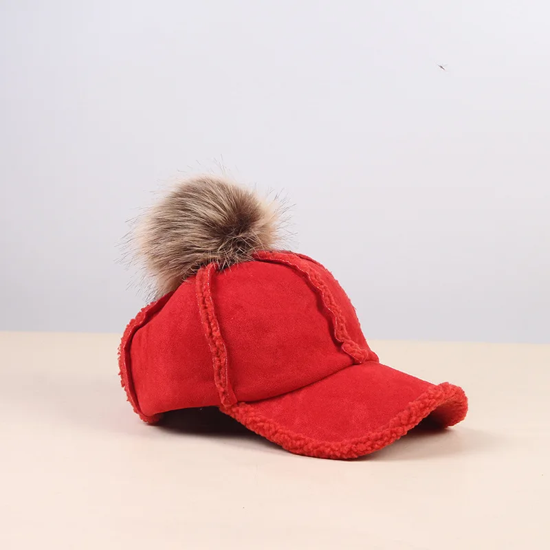 

Japanese and Korean lamb fluffy ball baseball cap female autumn and winter thickened leisure fashion versatile student cap