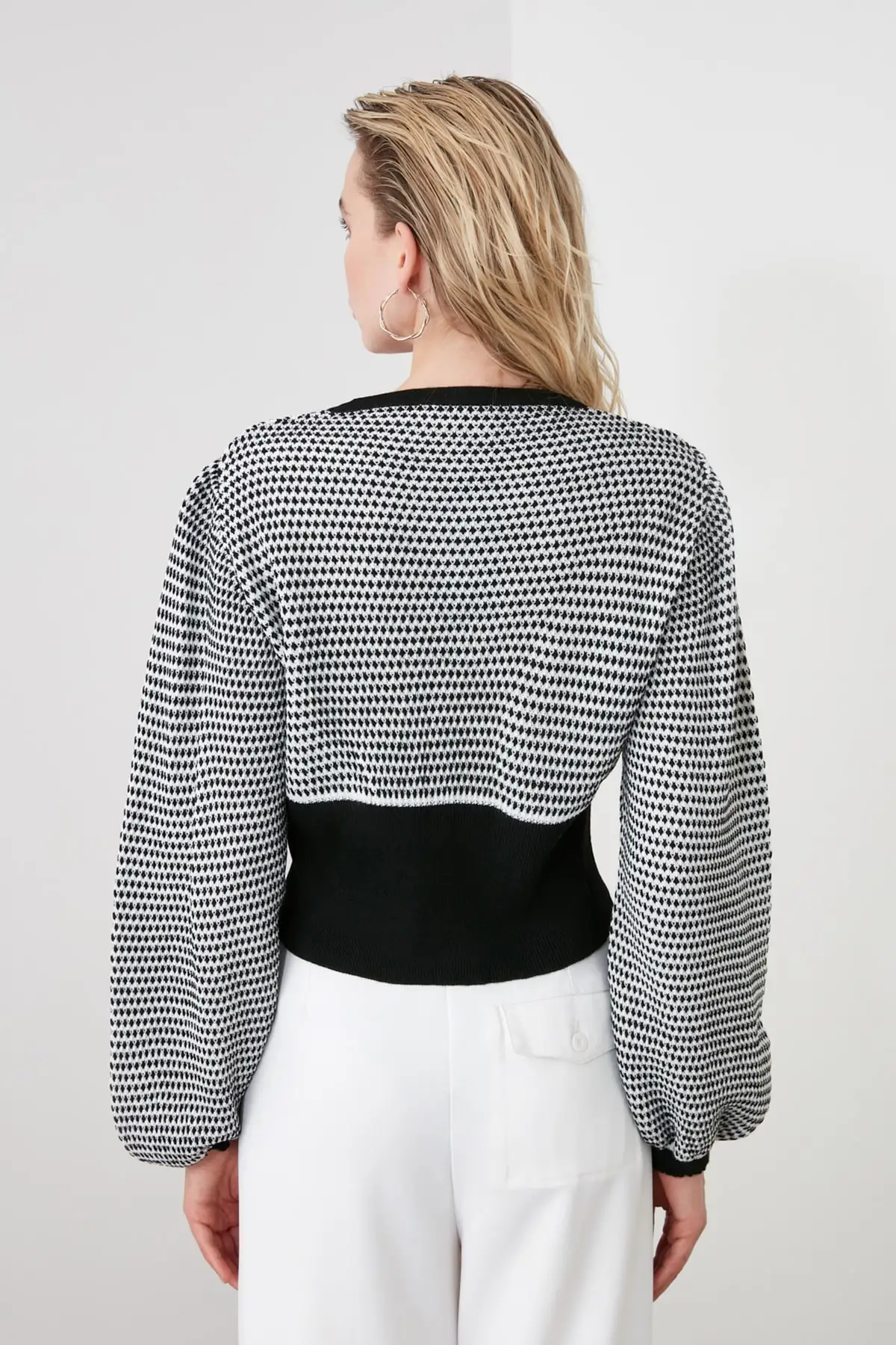

Trendyol Gipeli Knitwear Sweater TWOAW21KZ0659