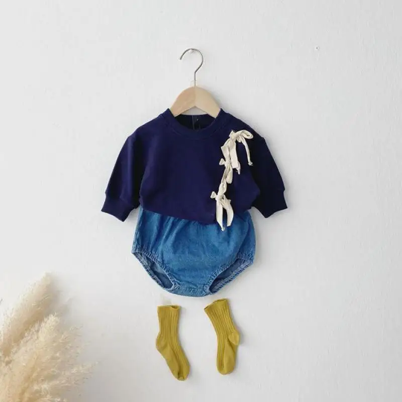 

Новая весенняя модная одежда для маленьких девочек комплекты с толстовкой с круглым вырезом джинсовые шорты для девочек комплект детской о...