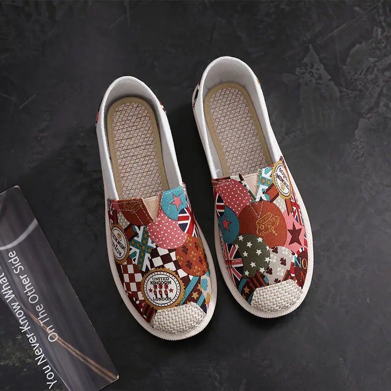 Туфли женские на плоской подошве Нескользящие розовые |