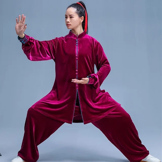 Спортивный костюм китай. Тайцзицюань одежда. Костюм для кунг фу женские. Костюм Тай чи. Бархатная одежда кунг фу.