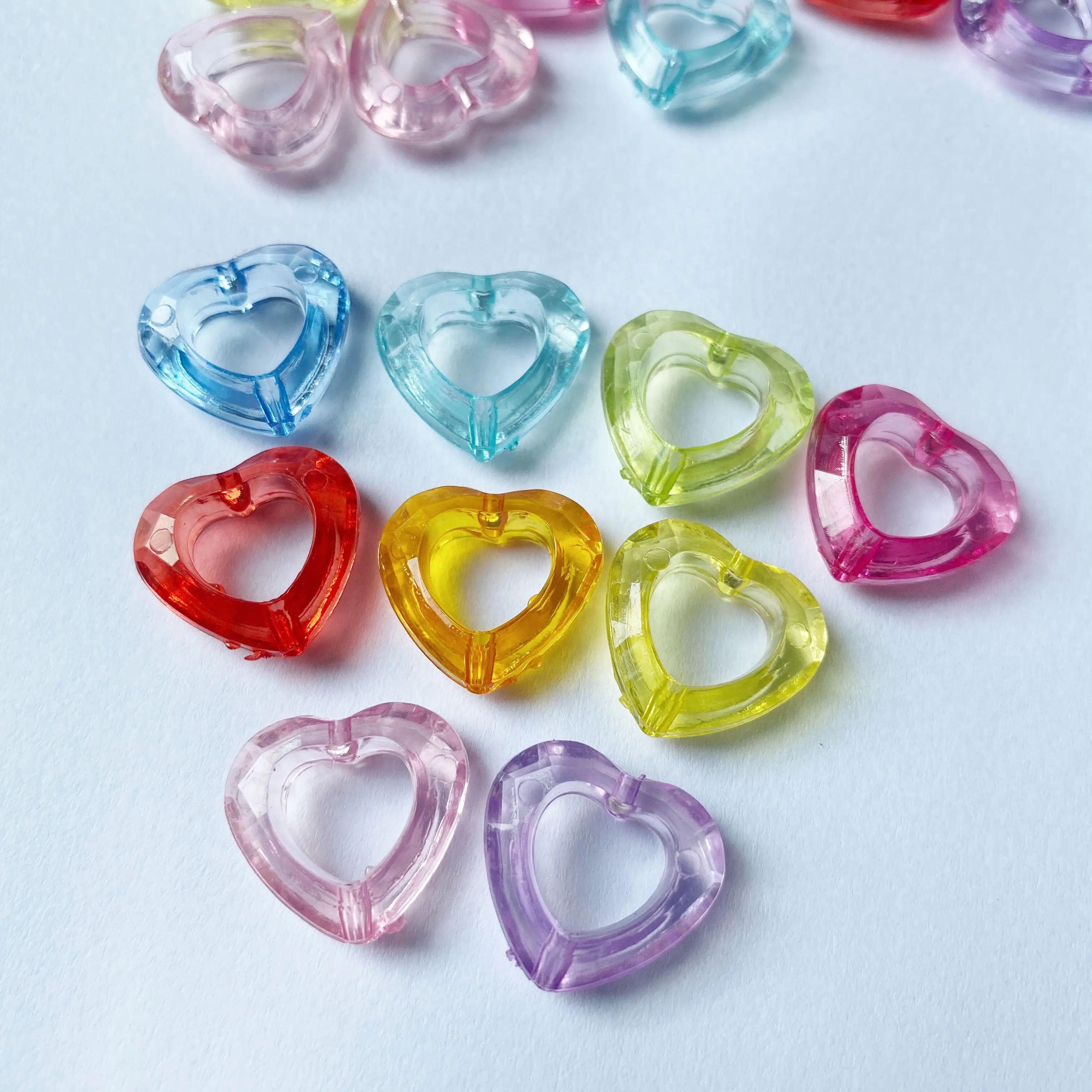 Акриловые бусины в форме сердца для изготовления ювелирных изделий сережек