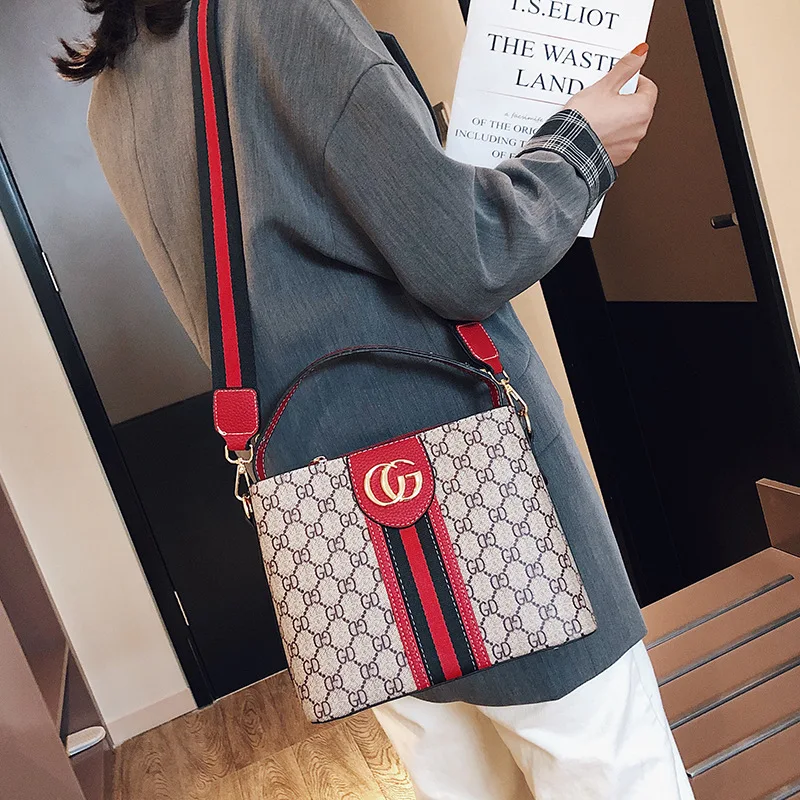 

Bucket bag ladies new 2021 net red broadband shoulder bag women messenger fashion PU texture handbag luxury classic style