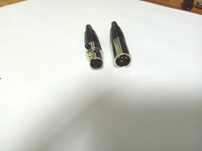 100 Декодер каналов кабельного телевидения Mini 4 Pin XLR Встроенный адаптер (10 с