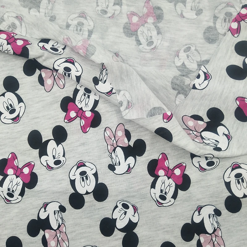 Новая светло-серая Трикотажная хлопковая ткань с рисунком Микки и Минни, тянущаяся ткань с принтом «сделай сам», Детская футболка/одежда