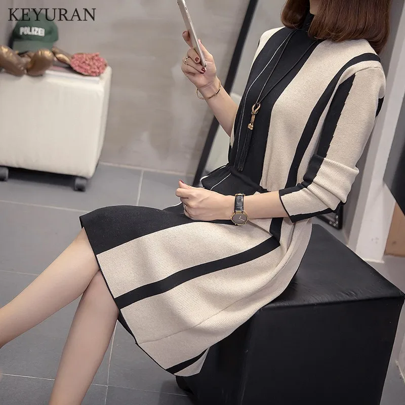 Женское трикотажное платье водолазка оверсайз свободное трапеция с длинными