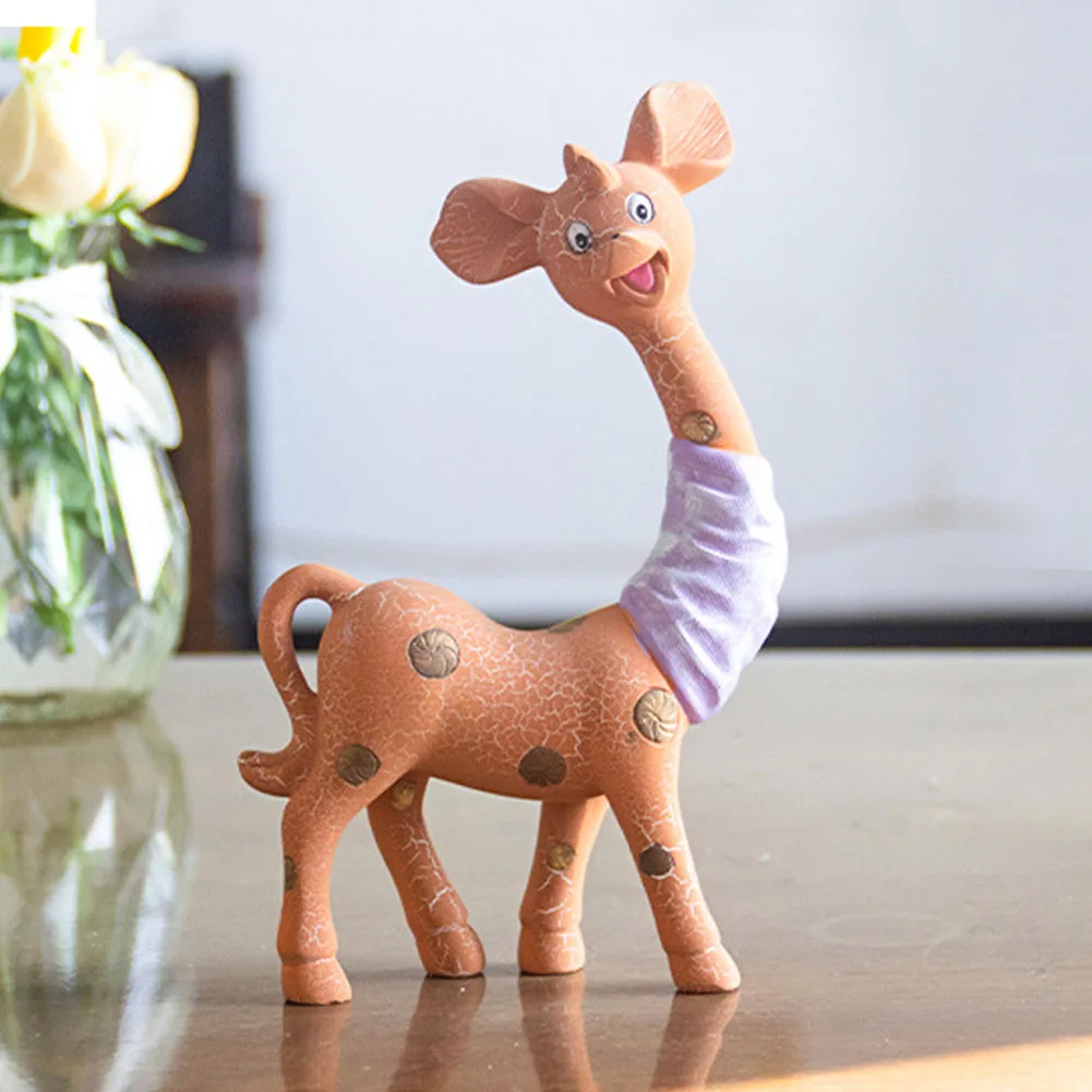 

2pcs Bookshelf Resin Craft Giraffe Statue Gifts Figurines Ornaments Lovely Tabletop Bedroom Modern Home Decor Couple Living Room