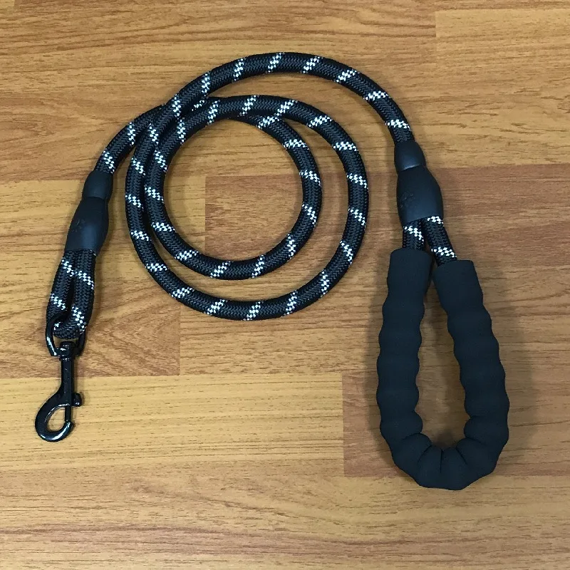 Крупных собак в поводок для домашних животных и удлиняется 1 5 метров ночь