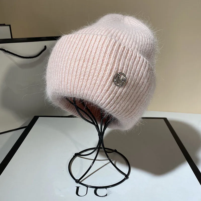 Фото Зимняя вязаная шапка из ангорской шерсти с буквами м для мужчин и женщин 202107