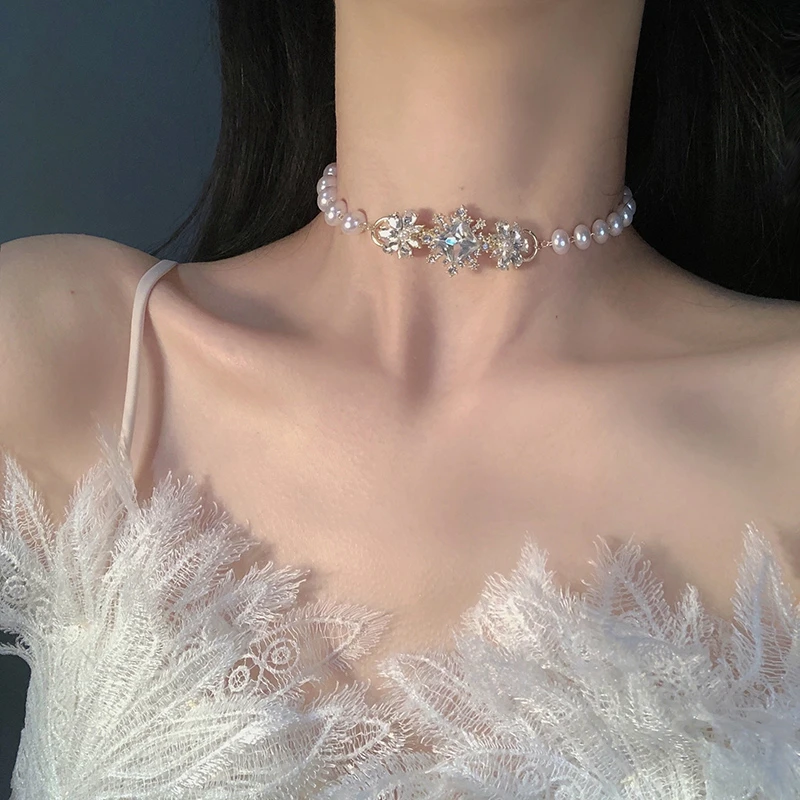 

2021 New Korean Elegant Luxury Pearl Beads Choker Necklace For Women Girls Fashion Flower Crystal ShortNecklace Party Jewelry