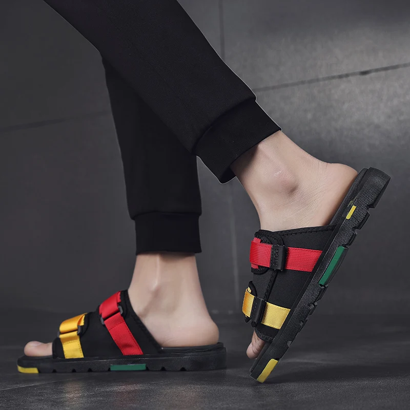 

CYYTL 2021 Summer New Men Slippers Colorful Outdoor Adjustable Sandals Breathable Slides Home Bathroom Chaussure Homme Pantufa