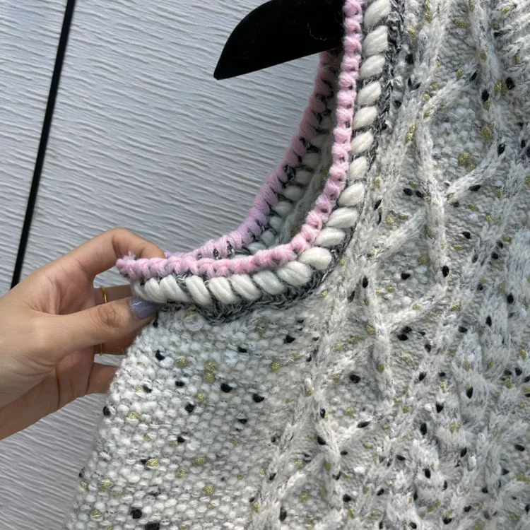 

Turtleneck Knit Sweater Vest 2021 Autumn Winter Women New Luxury Brand Spotted Cow Twist Half Sleeveless Sweaters Pullovers Vest
