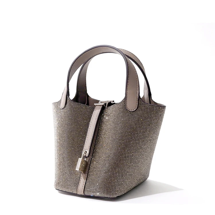 

Genuine Leather Diamonds Women Messenger Women Handbag Bucket Bag Ladies Shoulder Bag Female Chain Crossbody Messenger Bag