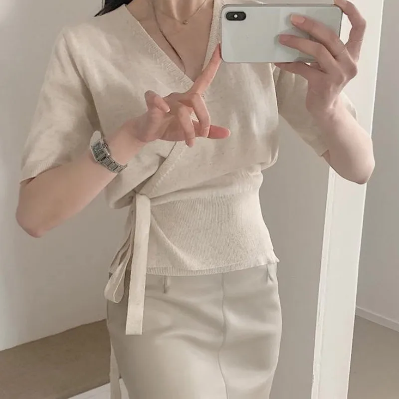 

V Neck Pullover Short Sleeve Knit T Shirt Women Slim Waist Sashes Solid Pull Femme Summer 2021 New Sueter All Match