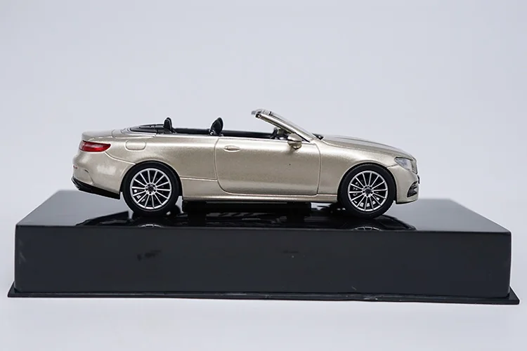 1:43 E300 E-KASE Coupe модель сплава автомобиля статические высокой моделирования металлические модельные автомобили с оригинальной коробкой