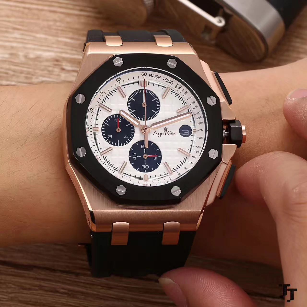 

Classic New Chronograph Men Watch Stopwatch James Sapphire Watches Rose Gold White Blue Black Rubber Sport Limited