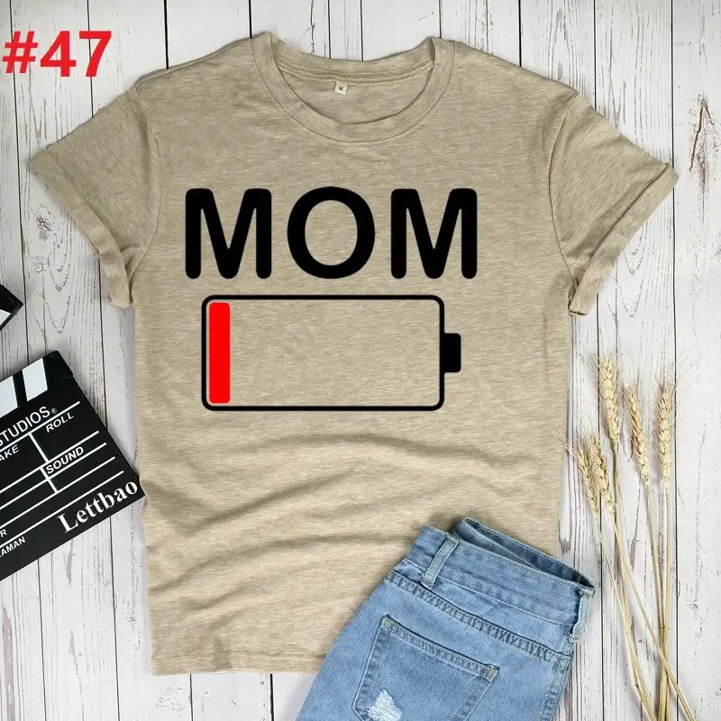 

Mom Battery Low Harajuku style T shirts Ullzang Women T-Shirts 90s Graphic Tshirt Men casual Top Tees Female