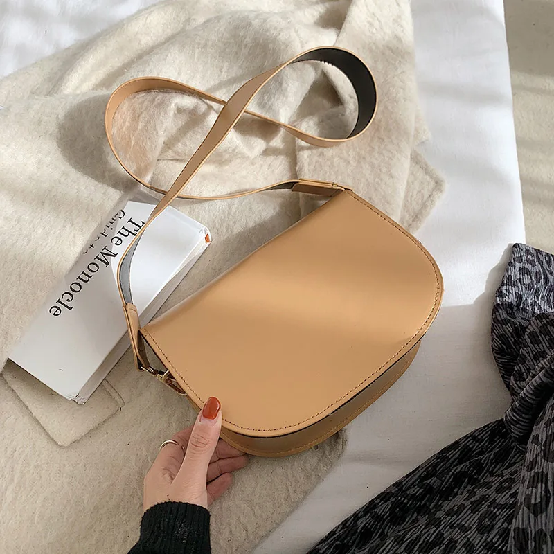 

Woman Fashion Retro Temperament High-capacity Large-capacity Shoulder Bag Saddle Crossbody Messenger Bag Satchels Hobos