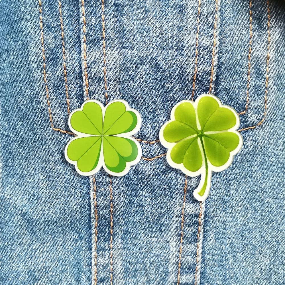 Cute Women's Brooches Vintage Pins For Backpacks Cartoon Acrylic Four Leaf Clover Jewelry Badges Shirt Scarf Hat Accessories