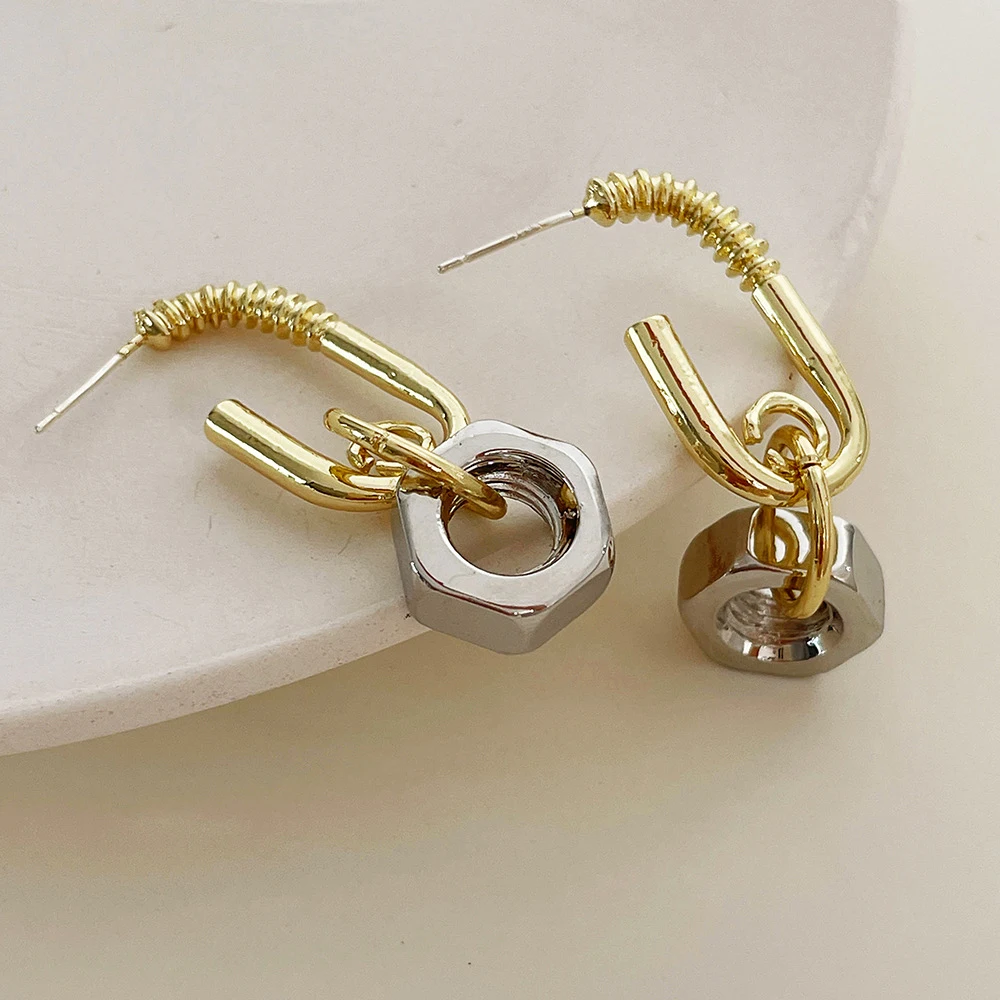 

Contracted Personality Women Earrings Bump Color Restoring Ancient Ways Screw Stud Earrings Punk Fashion Gift