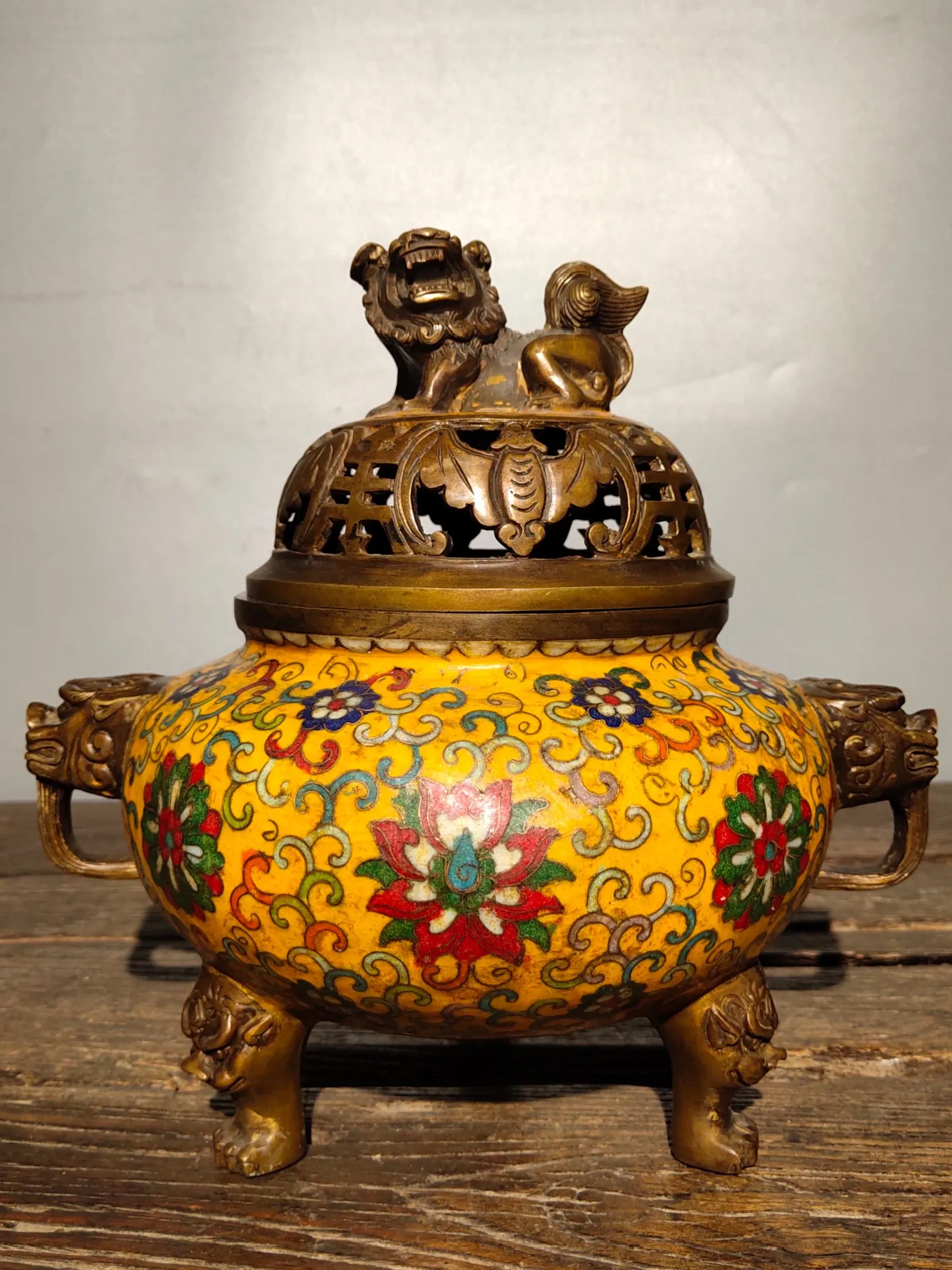 

9"Tibetan Temple Collection Old Bronze Cloisonne Enamel Lion statue Animal head Binaural Three-legged incense burner Ornaments