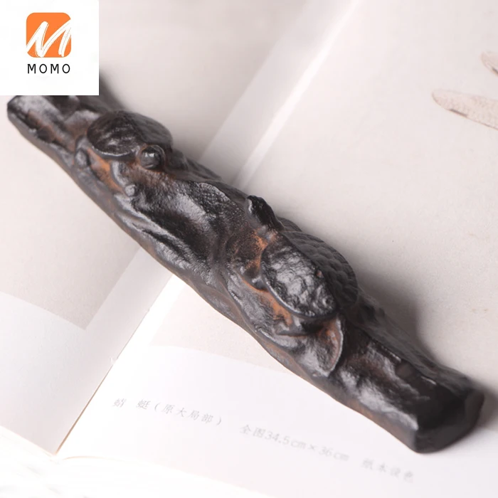 

Gaogang Iron Cast Iron Old Animal Paperweight Study Paper Weight Small Ornaments Paperweight Printed Gift Paper Pressure