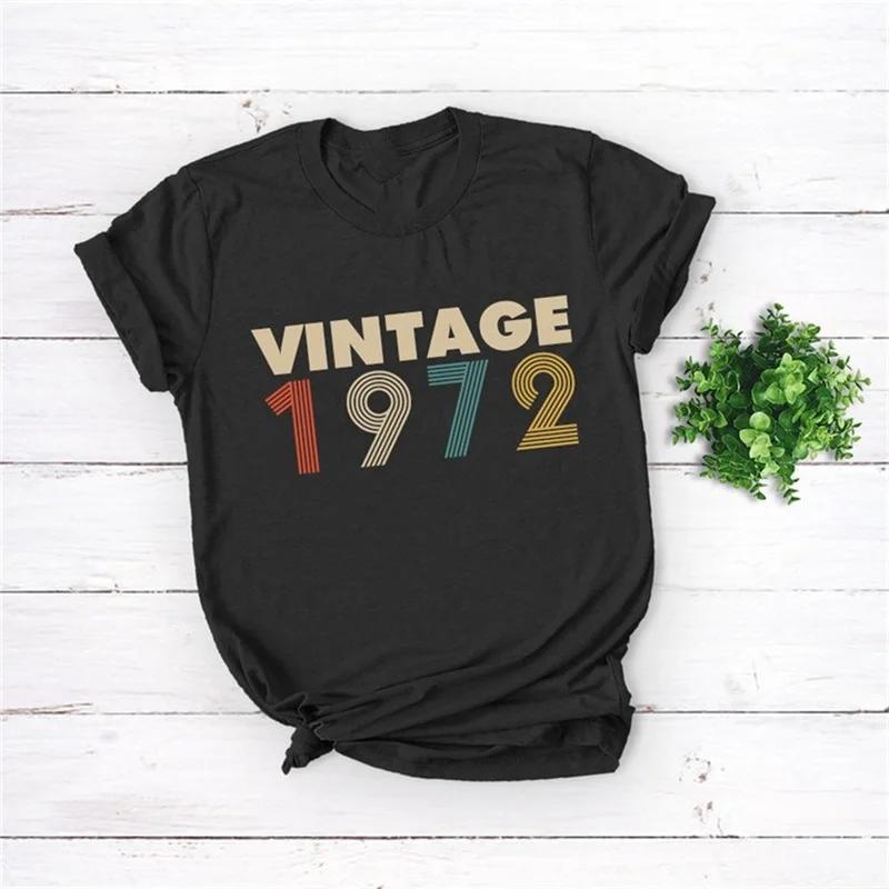

Винтажная женская футболка с принтом 1972, свободная женская футболка с коротким рукавом и круглым вырезом, Дамская Футболка, топы, одежда, же...