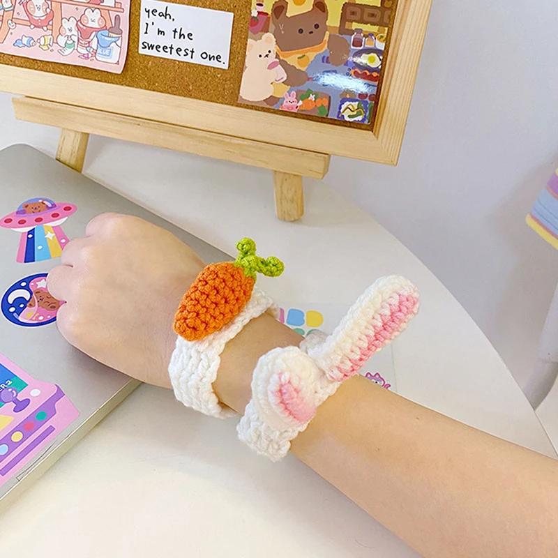 

Cute Net Celebrity Student Couple Girlfriends Two Person Bracelet Hot Wool Hand-knitting Needle Rabbit Ear Radish Bracelet