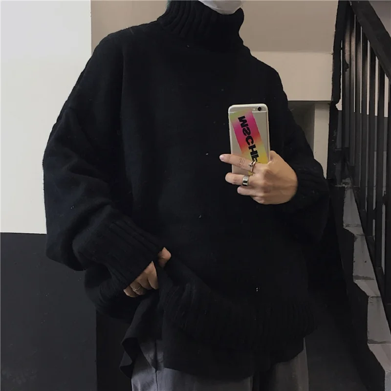 Свитер Женский вязаный однотонный с воротником-хомутом в готическом стиле |