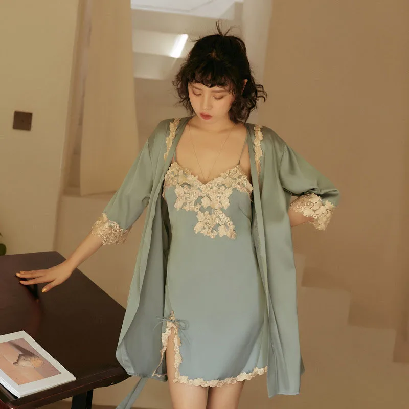 

Sexy Pajamas Women Embroidery Nightgown Female Nightwear Winter Morning Gowns Temptation Sling Long Sleeve Silk Tunic Lace Robes