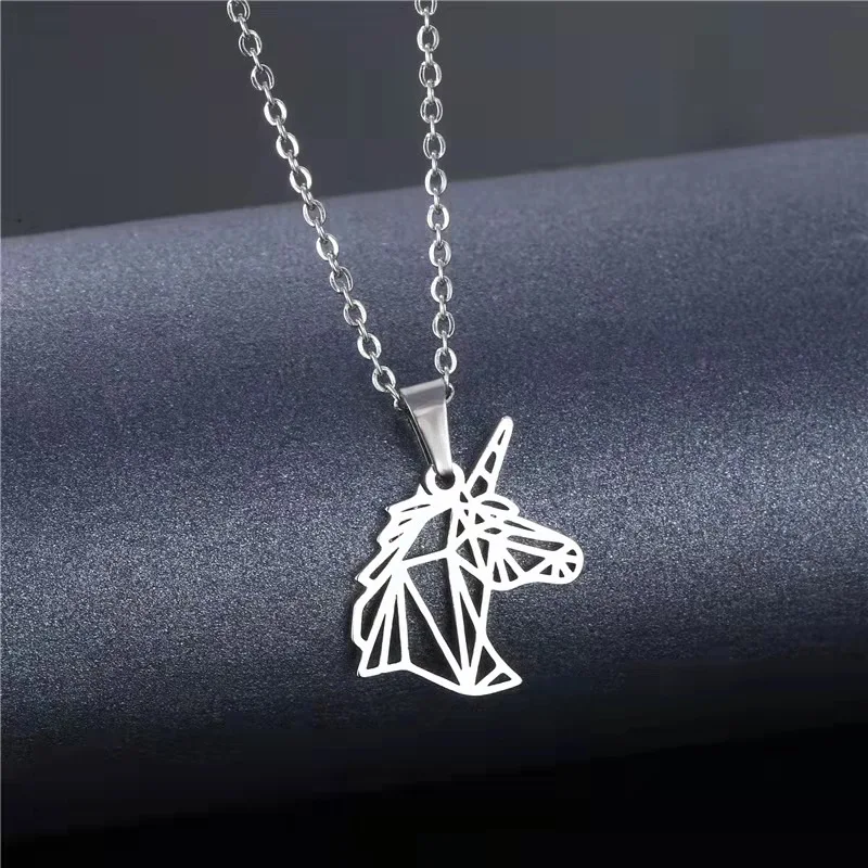 Оптовая продажа 10 ожерелий с милым единорогом ожерелье полым кулоном из