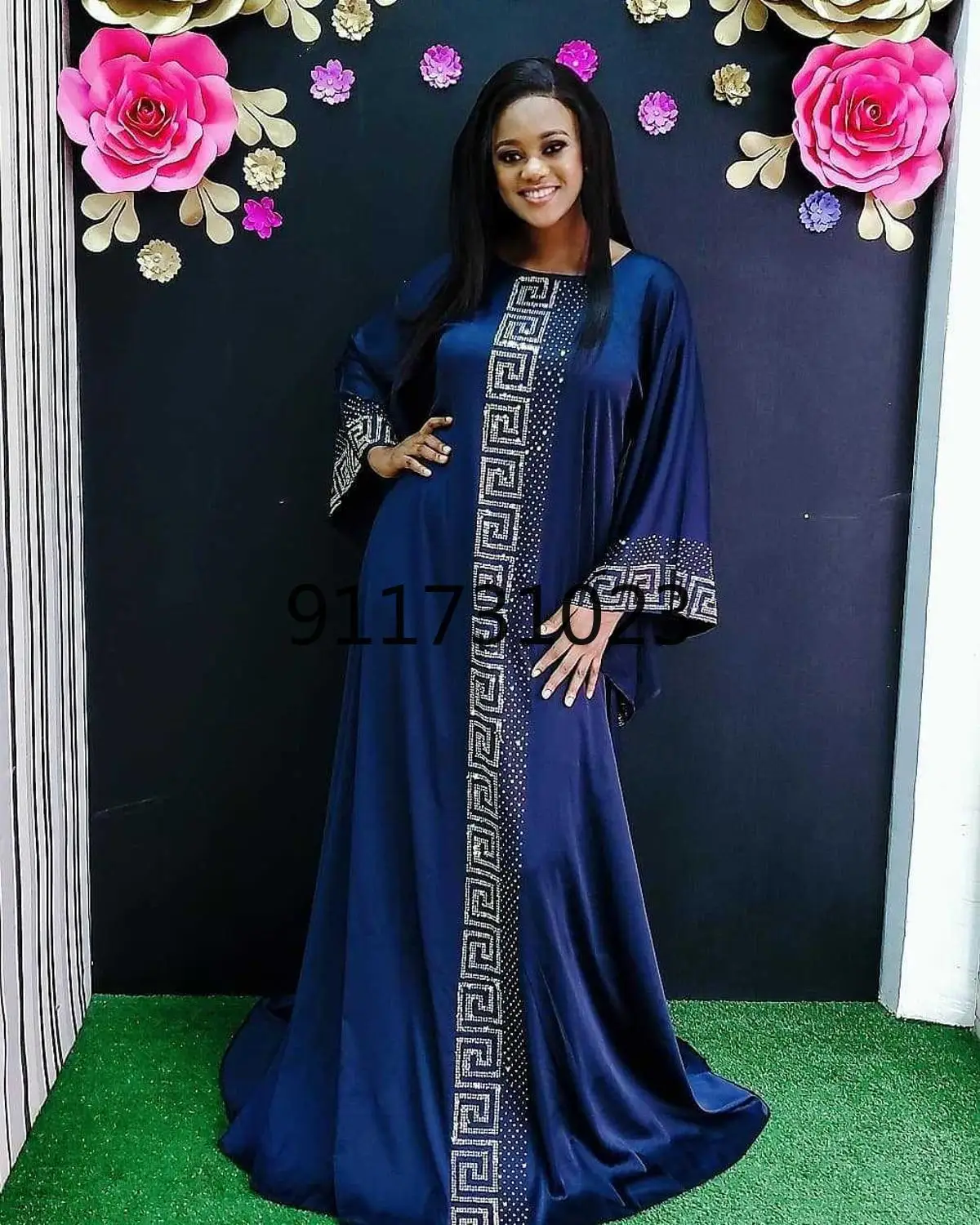 African Dashiki Dress Print Silk Beading Abaya Loose Bandage Maxi Bazin Vintage Long Sleeve Robe Gowns Africa Sexy Lady Party |