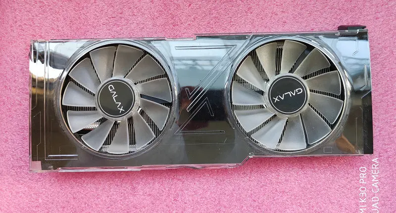 Оригинальный кулер для видеокарты INNO3D RTX2080ti с задней пластиной Оригинальный кулер для видеокарты INNO3D RTX2080ti с задней пластиной