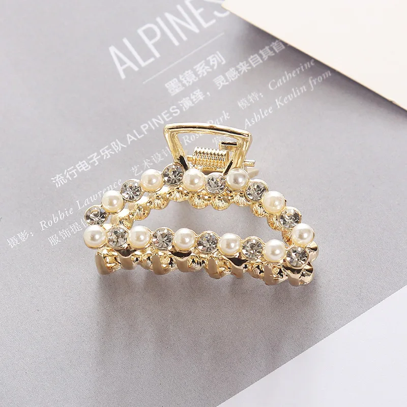 2 1Pc Geometric Pearl Hair Clip Crab Claw For Women Girls Hollw Full Rhinestone Metal Hair Claws Heart Fashion Hair Accessorie - Цвет: 2
