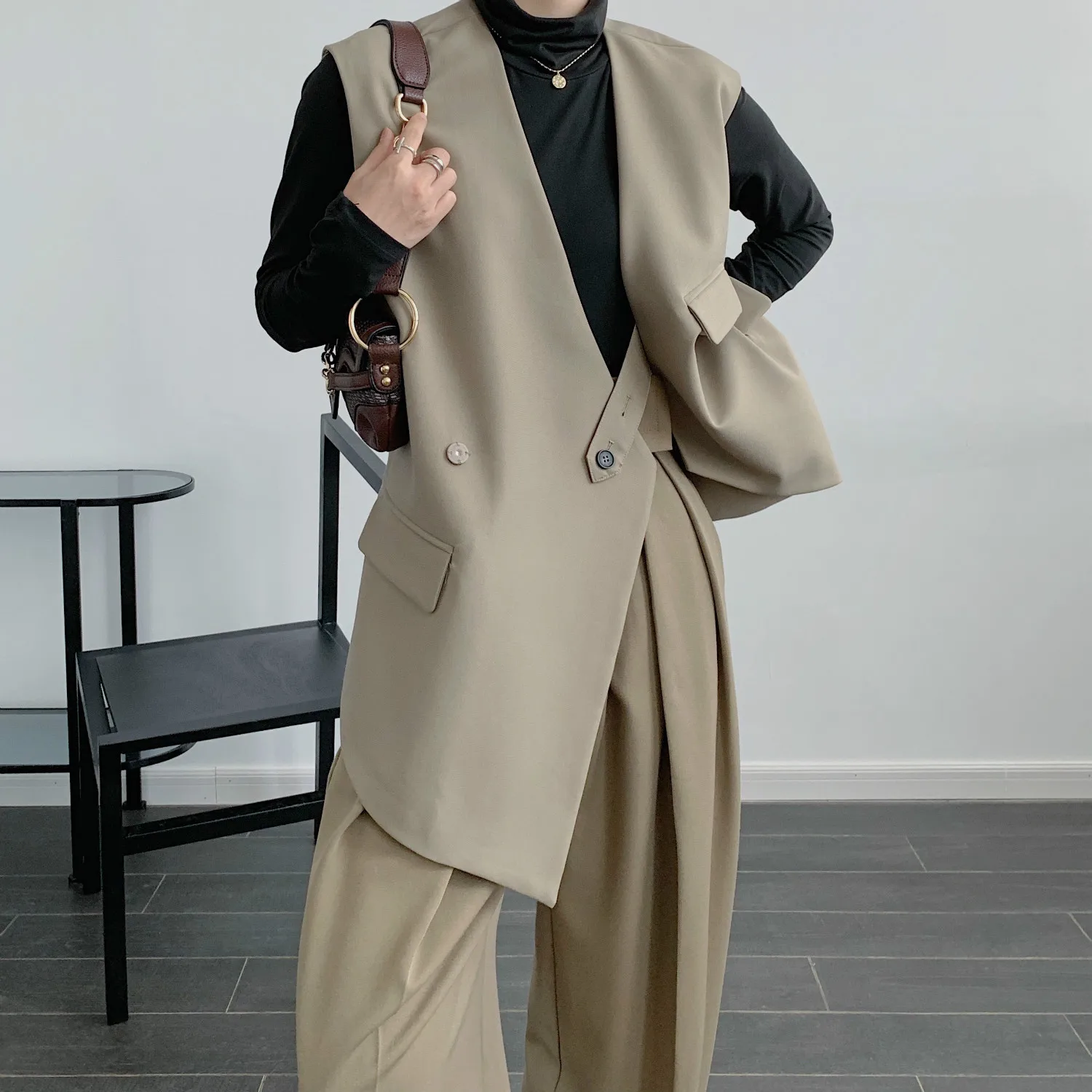 Женский жилет с V-образным вырезом без рукавов асимметричный кардиган куртка