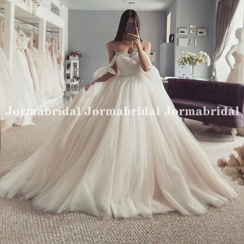

Chic Rhinestons Sweetheart Neckline Wedding Dress With Off Shoulder Bow Straps Light Champagne Tulle Ball Gown Bridal Gowns