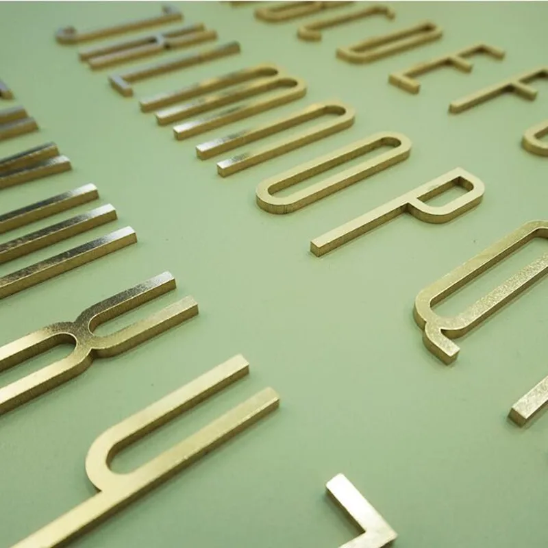 10 шт./лот большие латунные буквы стандарта для названия компании дверные тарелки