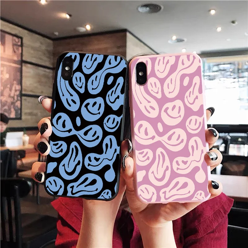 

Luxury Fshion Soft TPU Phone Case For iPhone 11 12 Pro Max 13 7 8Plus X Xs Max Xr Melting Smiley Face Black Matte Silicone Cover