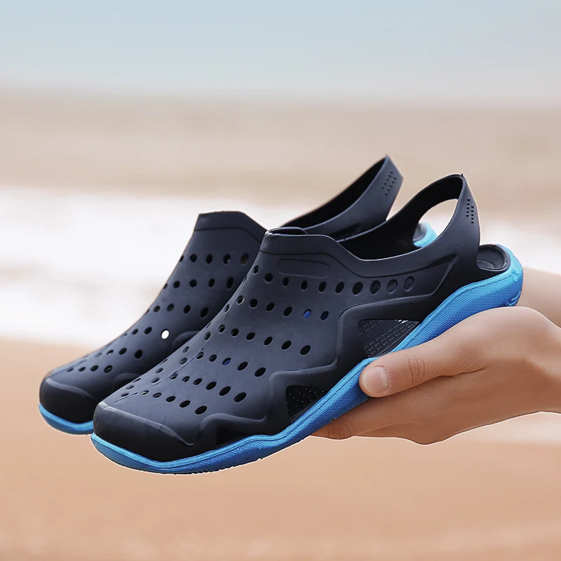 

New Summer Men's Beach Sandals Hole Shoes Flat Sandals Closed Toe Slippers Garden Shoes Sandalias Hombre Wading Non-slip Shoes