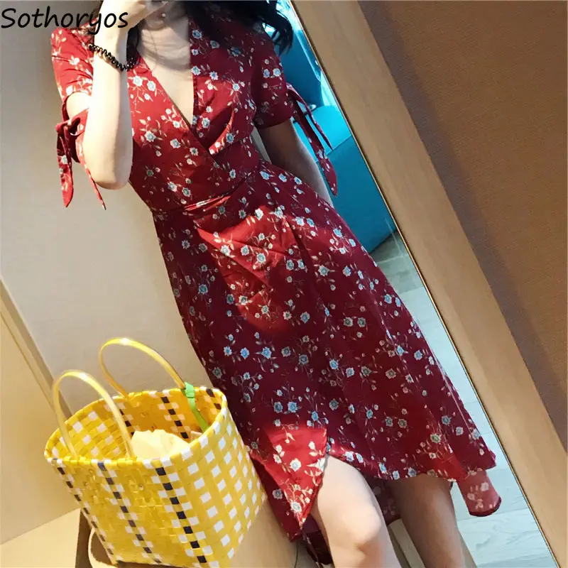 

Women Short Sleeve Nightgowns V-neck Sleepshirts Floral Retro Elegant Sleepwear Slim Lace-up Nightdress Comfy Summer Home Chic