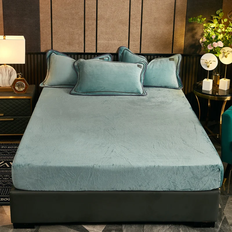 

Milk Velvet Mattress Cover, Thermal Insulation, Rapid Warming, Autumn and Winter Insulation Essential, Anti-Static Technology.