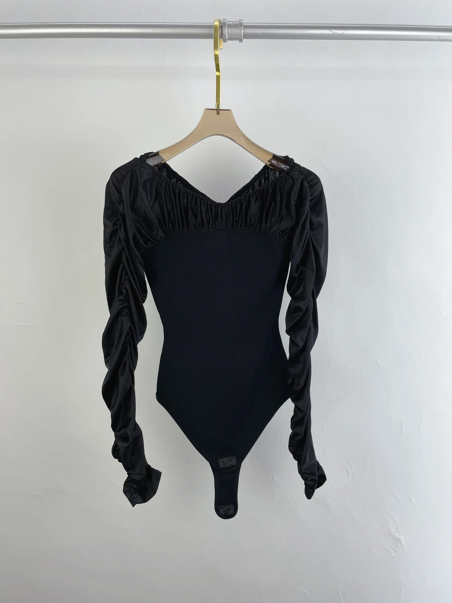 

2021 new women fashion long-sleeved sexy casual off-the-shoulder stitching knitted one-piece top 0330