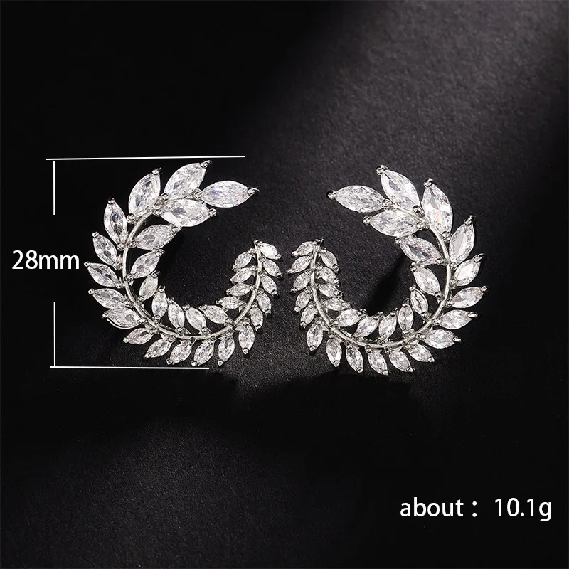 

Trendy Exquisite and Exaggerated Leaf Round Stud Earrings Women European and American Temperament Street Style Earring