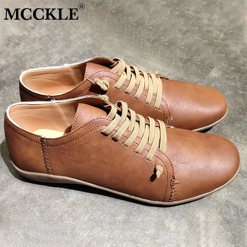 MCCKLE Женская Осенняя однотонная обувь на плоской подошве со шнуровкой повседневная женская обувь из мягкой кожи Новая женская обувь в стиле ретро размера плюс