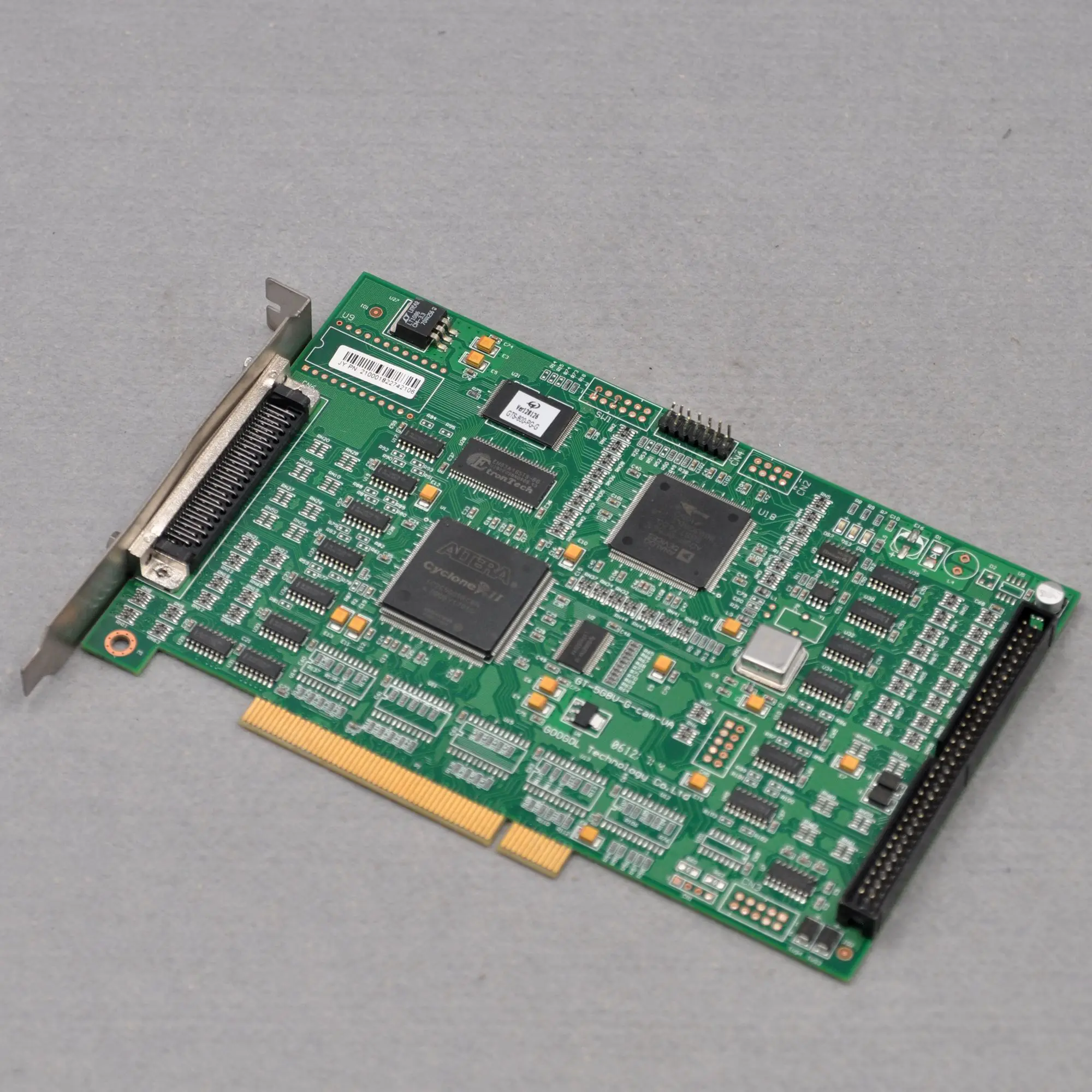 

GOOGOL GTS-800-PG-G 8-axis motion control card PCI card