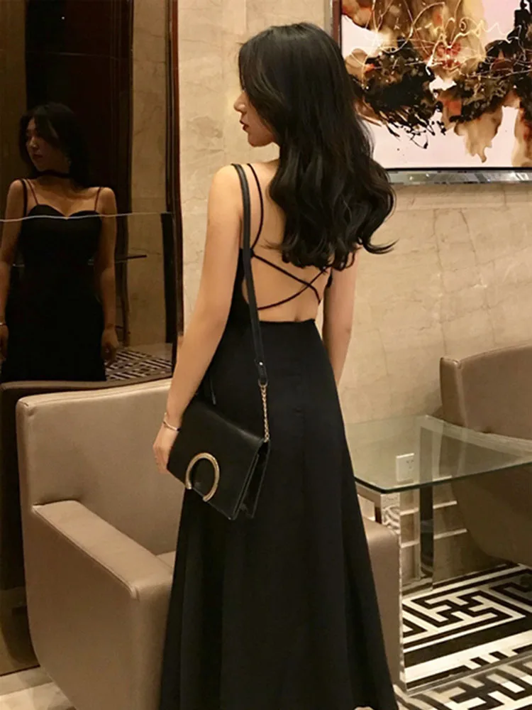 

Women Sexy Backless Hollowing Out Spaghetti Strap Dress 2020 Summer Fashion New Ladies Frenulum Solid Black Dress Party Dresses