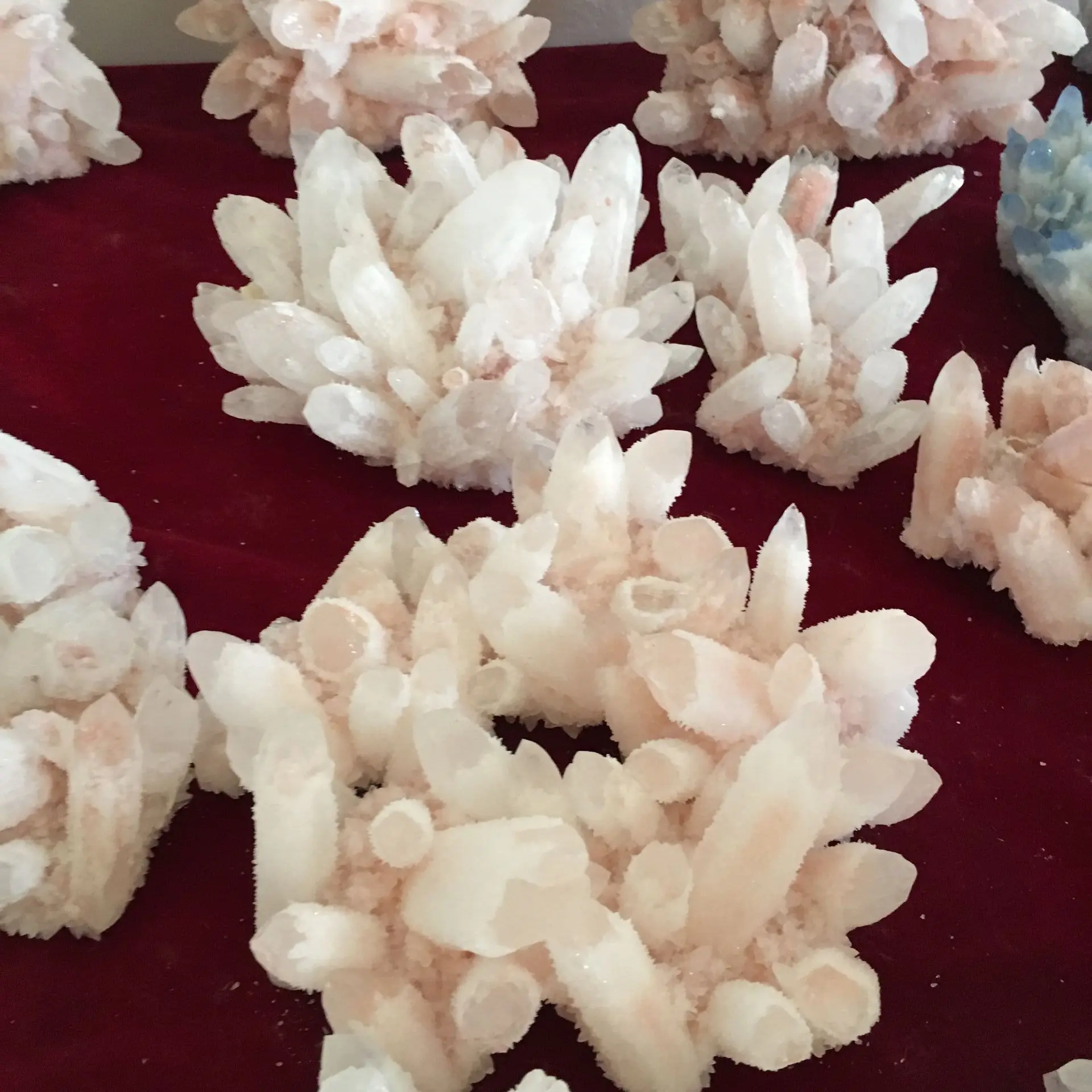 

1pc Natural Rare pink Quartz Crystal Cluster Mineral Specimen Healing